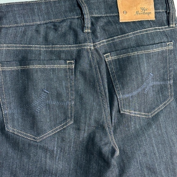 34 Heritage Darkwash Jeans Size 28x34 - Picture 7 of 10